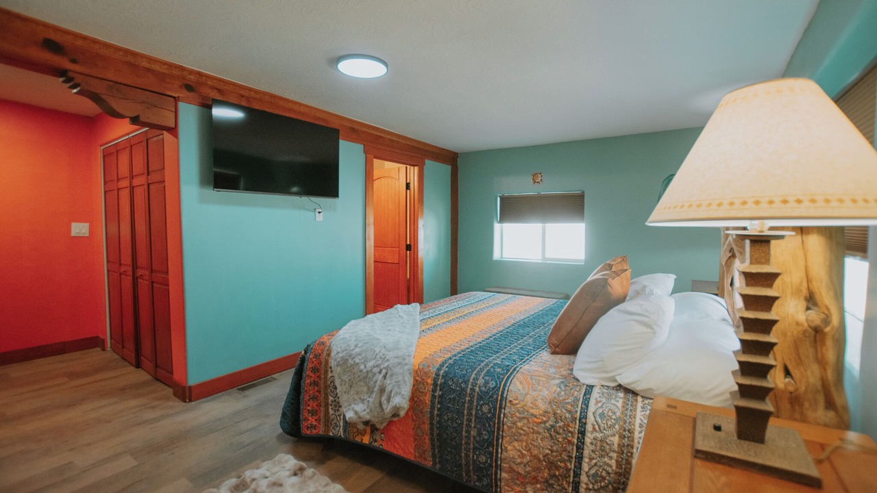 Photo of Bedroom in North Valley