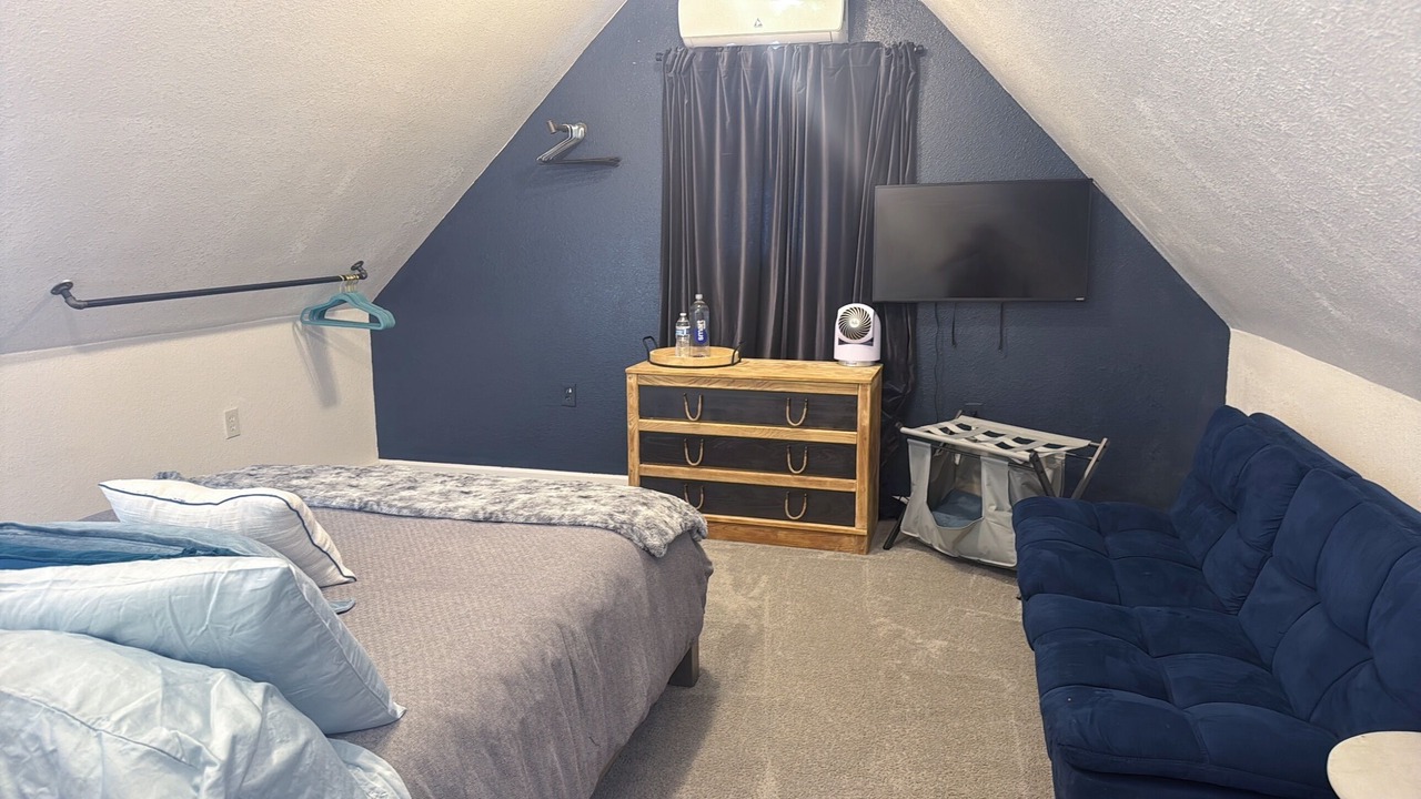 Photo of Bedroom in Alvin
