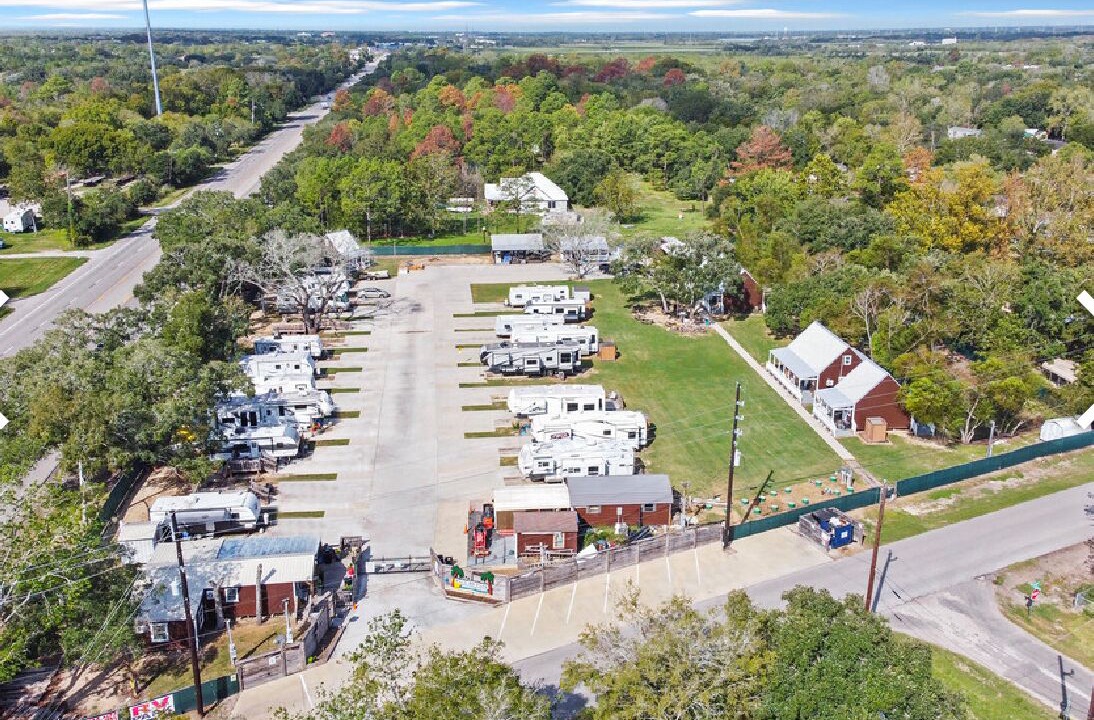 Photo of Outdoor in Alvin