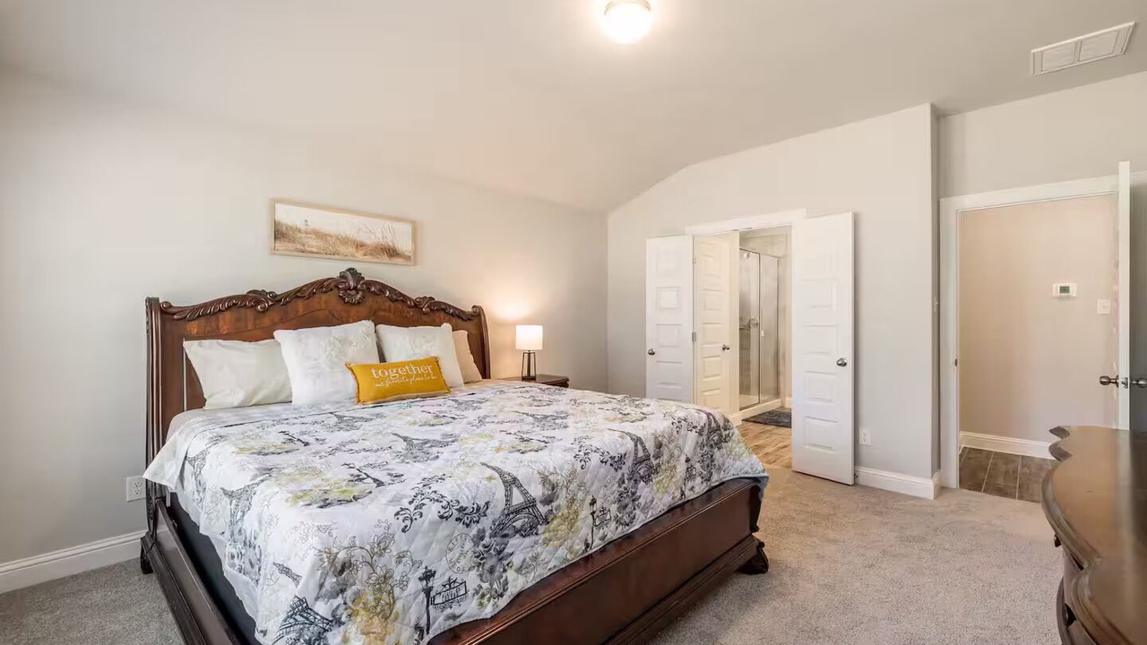 Photo of Bedroom in Highland Lake Estates