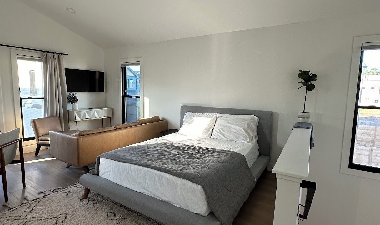 Photo of Bedroom in Curtis Park