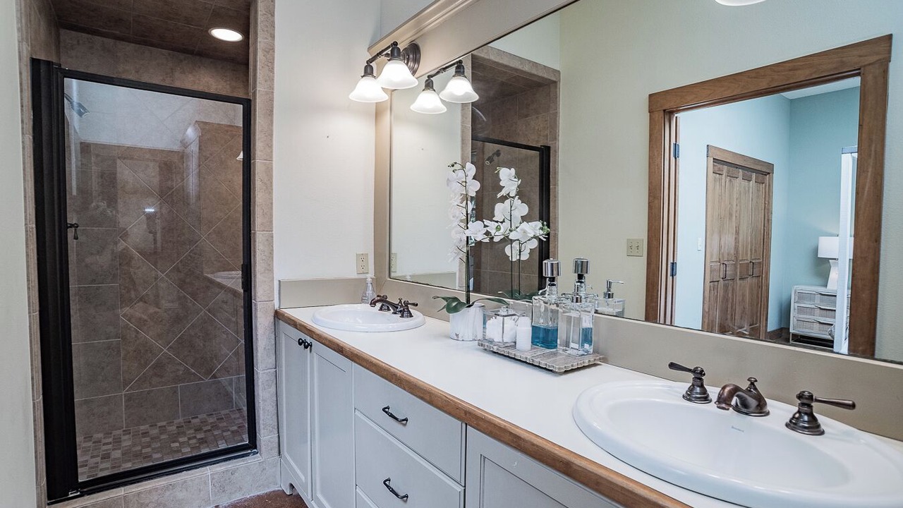 Photo of Bathroom in McQueeney