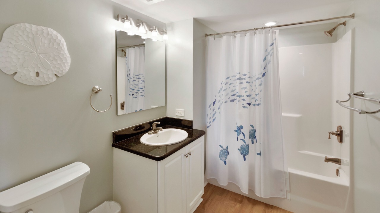 Photo of Bathroom in Golden Mile