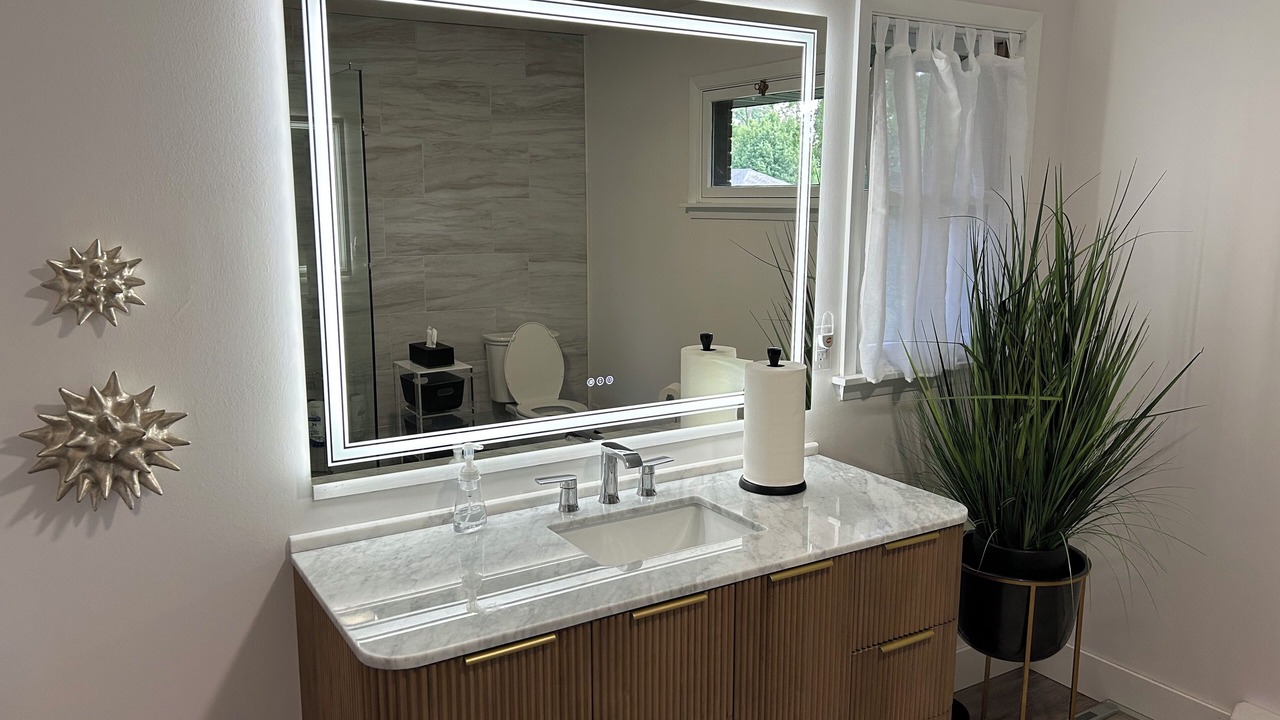 Photo of Bathroom in Black Wolf
