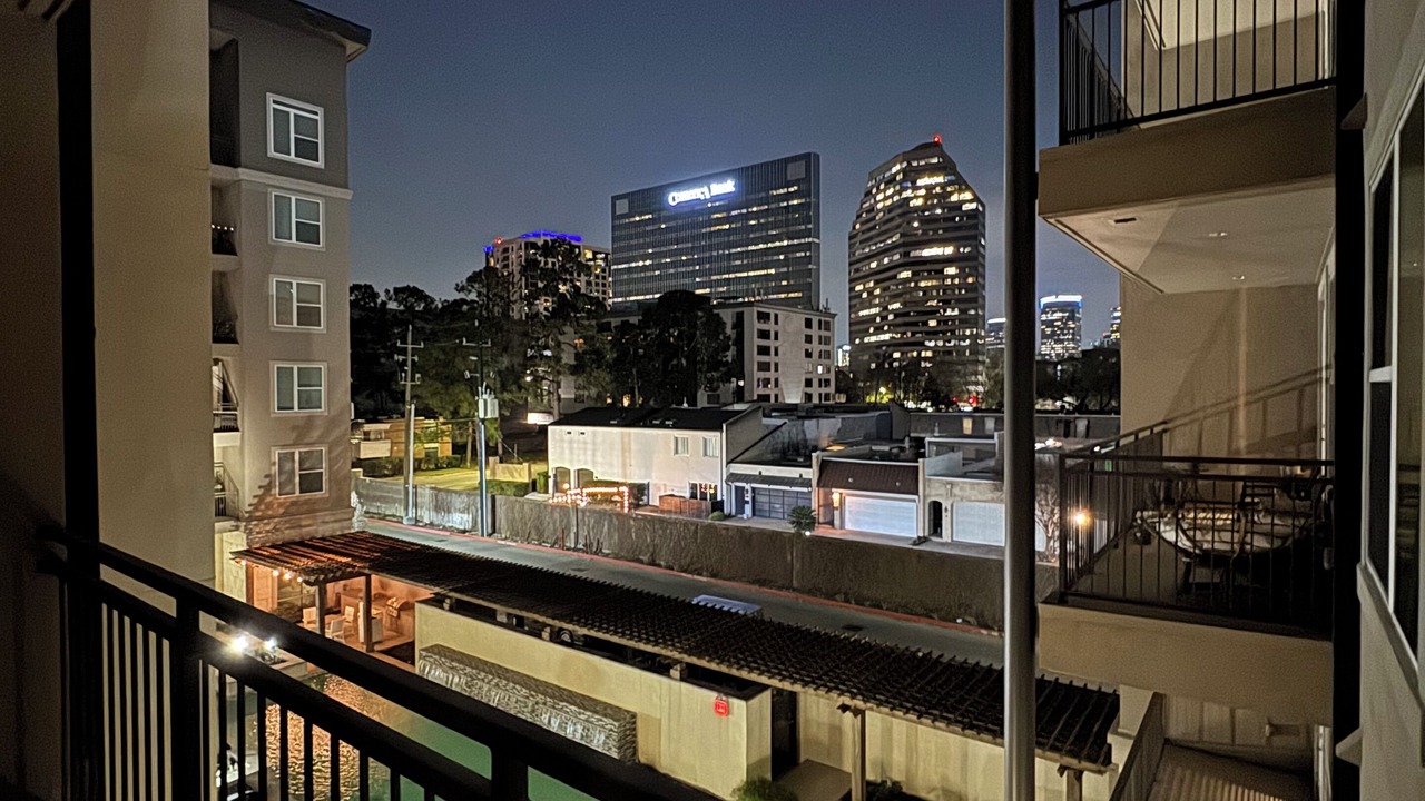 Photo of Outdoor in Uptown