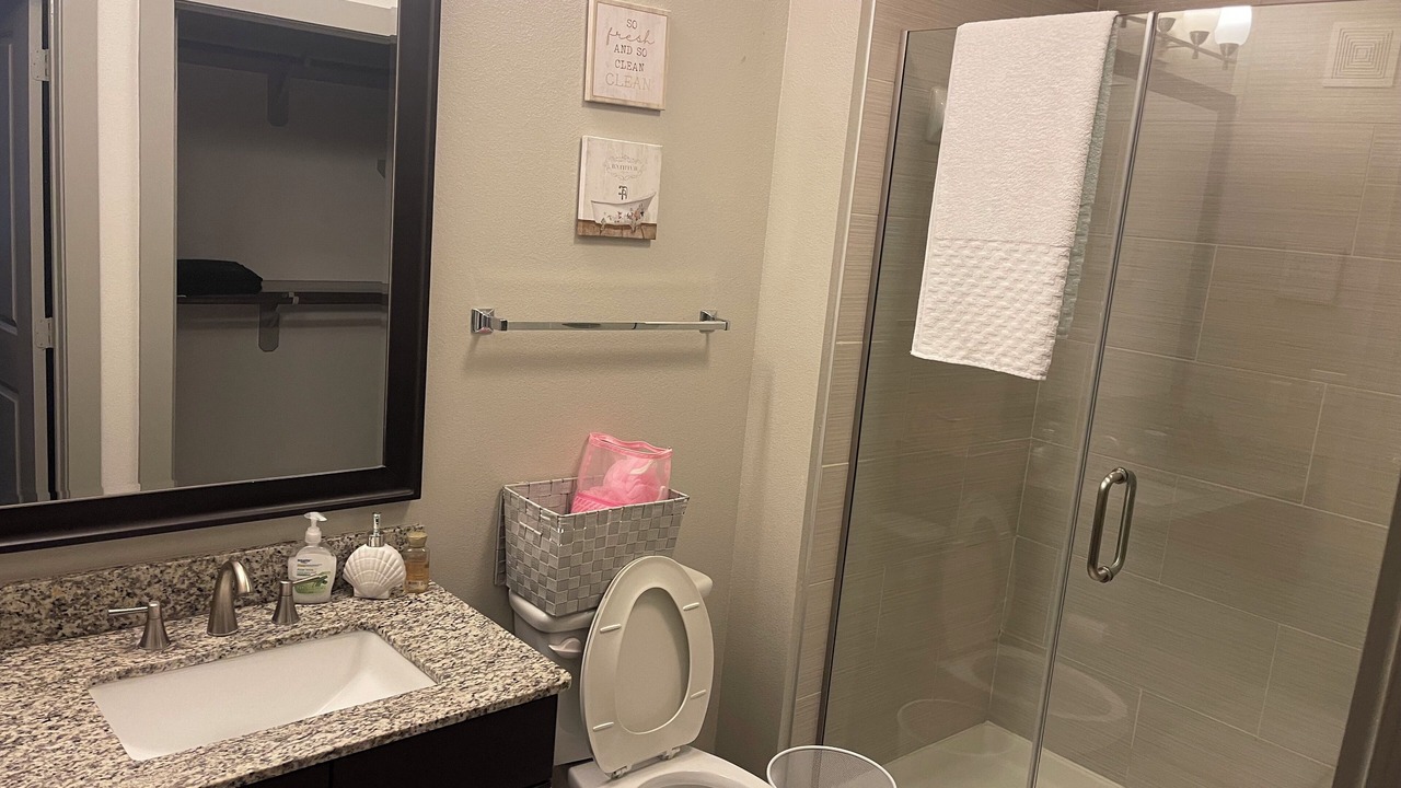 Photo of Bathroom in Uptown