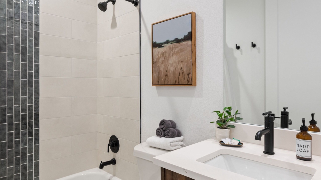Photo of Bathroom in Coronado Hills