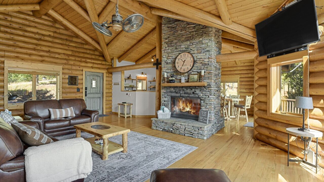 Photo of Livingroom in Cripple Creek