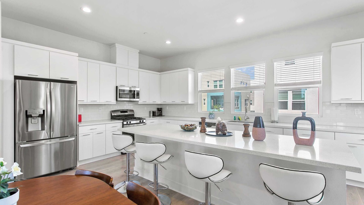 Photo of Kitchen in Platinum Triangle