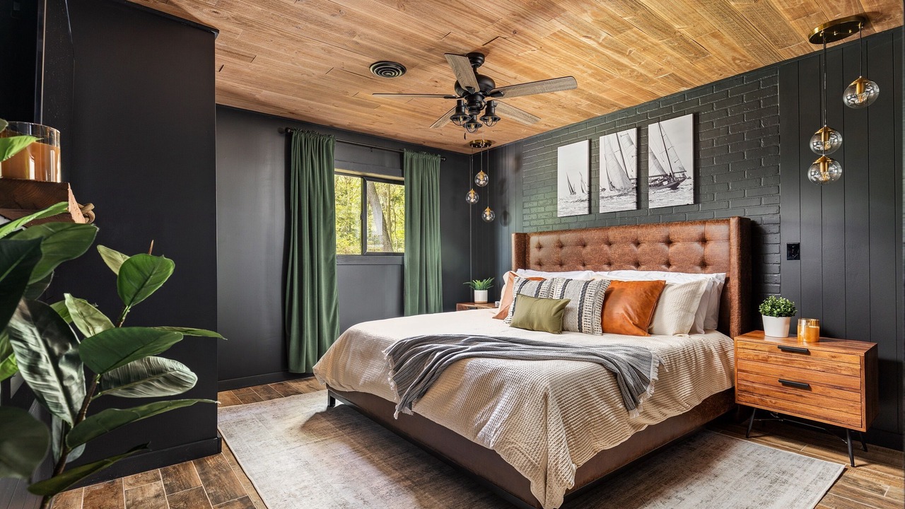 Photo of Bedroom in Covert