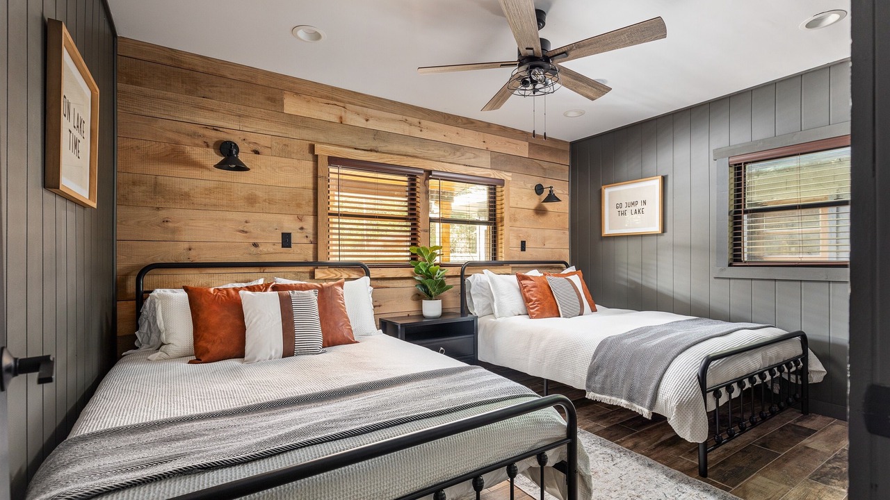 Photo of Bedroom in Covert