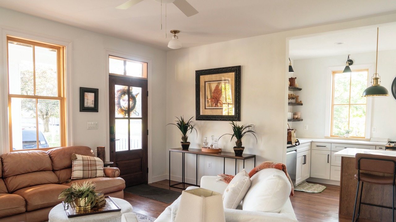 Photo of Livingroom in Harpers Ferry