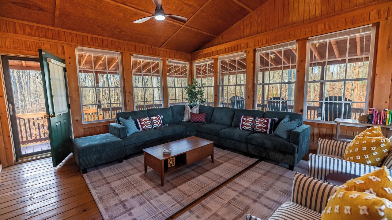 Photo of Livingroom in Monteagle