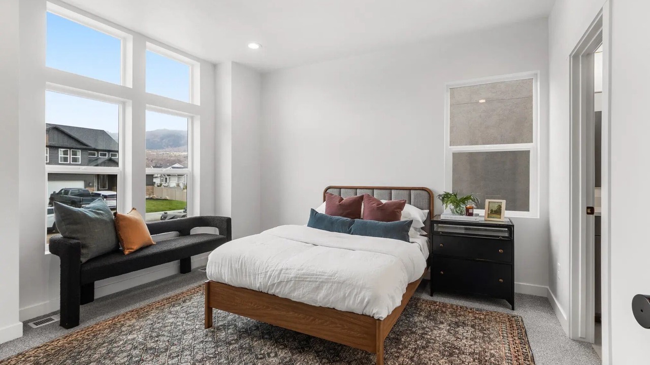 Photo of Bedroom in Mountain Green