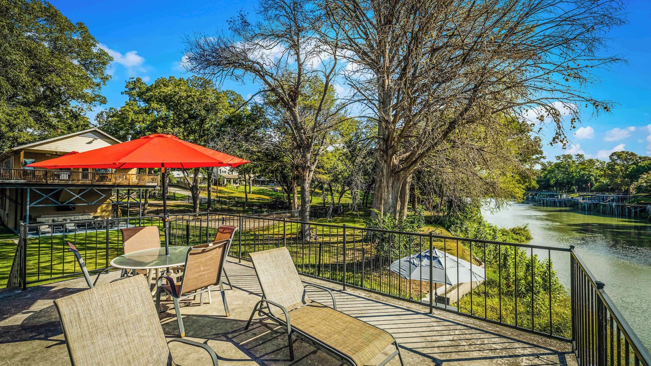 Photo of Outdoor in McQueeney