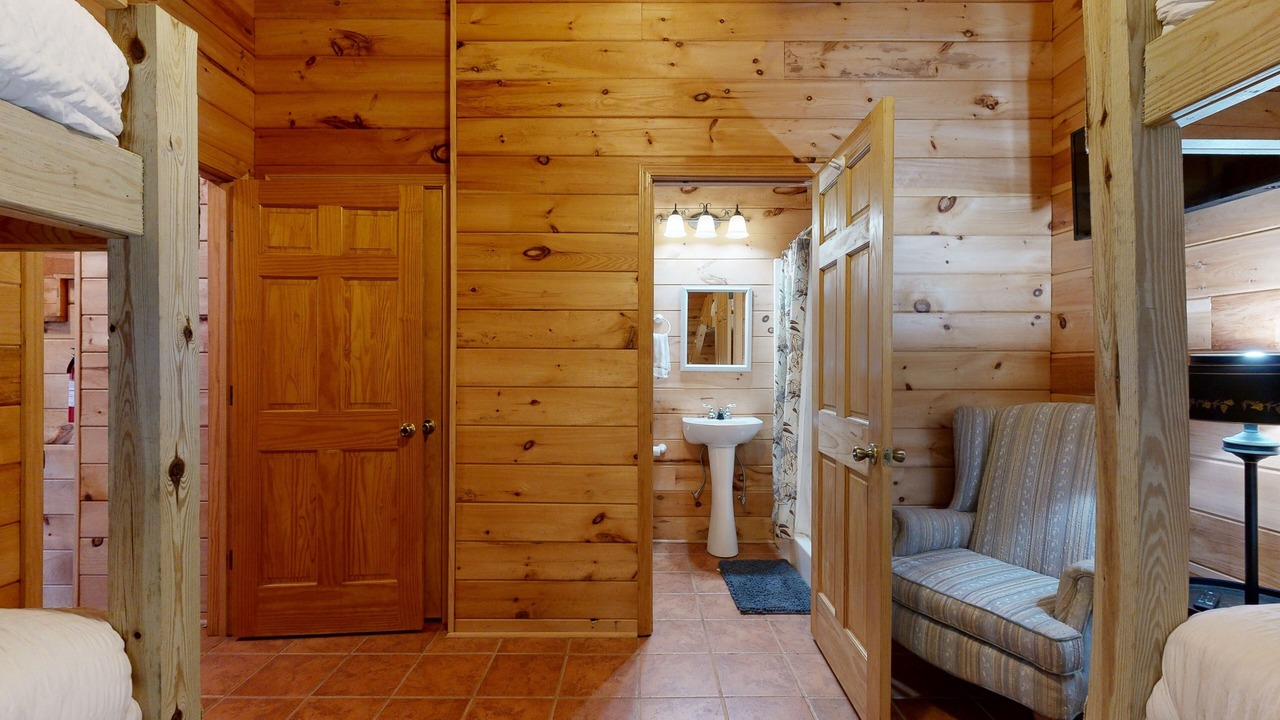 Photo of Bedroom in Idlewild