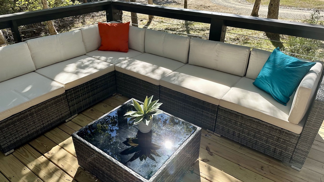 Photo of Patio Balcony in Clifftops