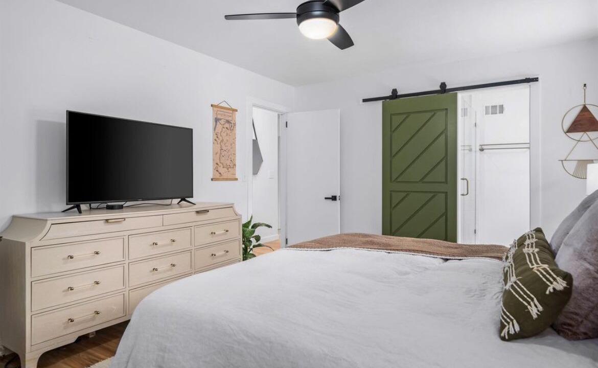 Photo of Bedroom in Hoover
