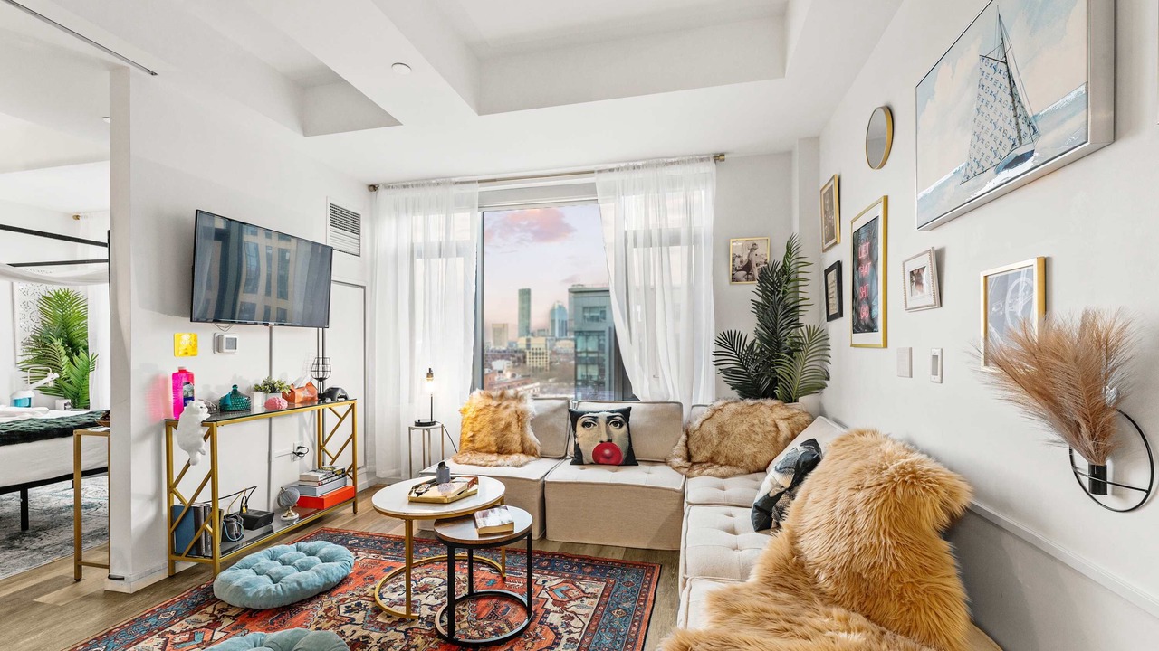 Photo of Livingroom in Shawmut