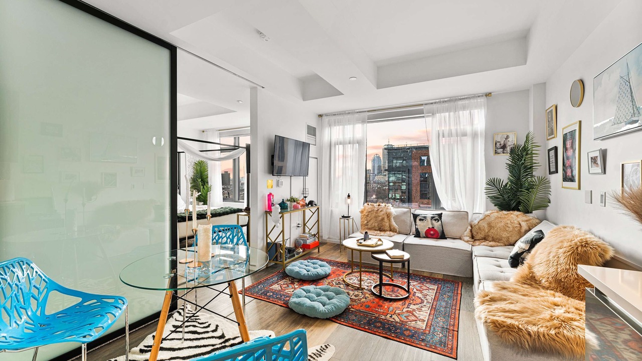 Photo of Livingroom in Shawmut