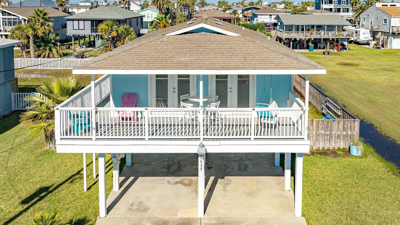 Photo of Others in Jamaica Beach