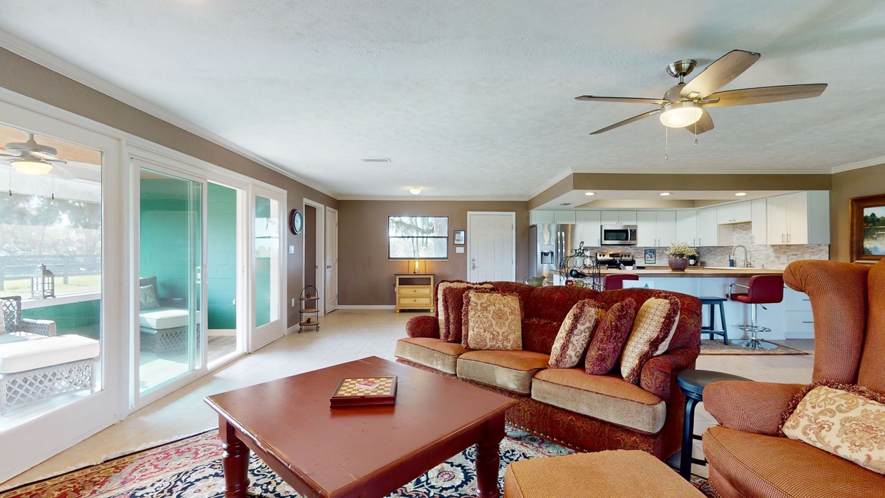 Photo of Livingroom in Micanopy
