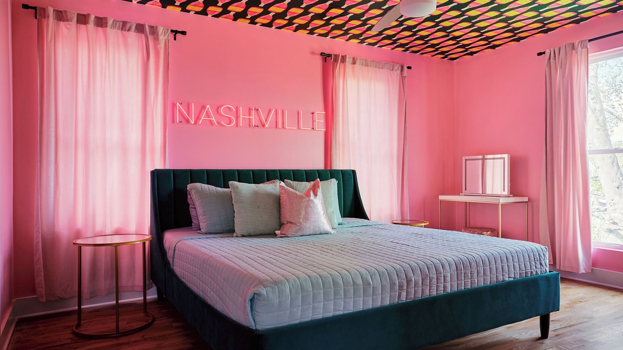 Photo of Bedroom in Hadley - Washington