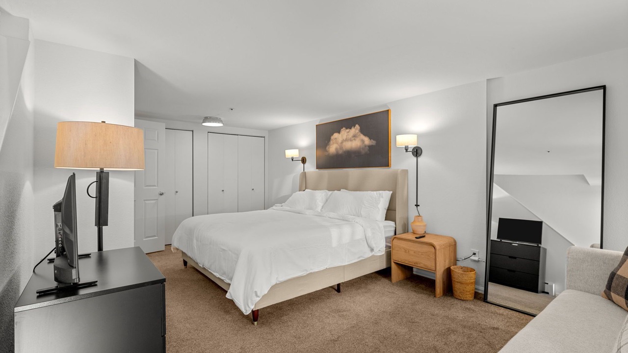 Photo of Bedroom in Downtown