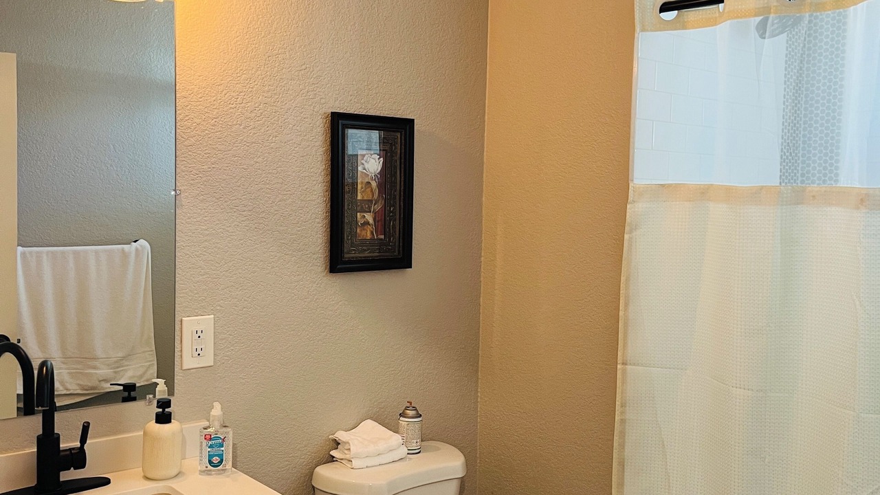 Photo of Bathroom in Dupont