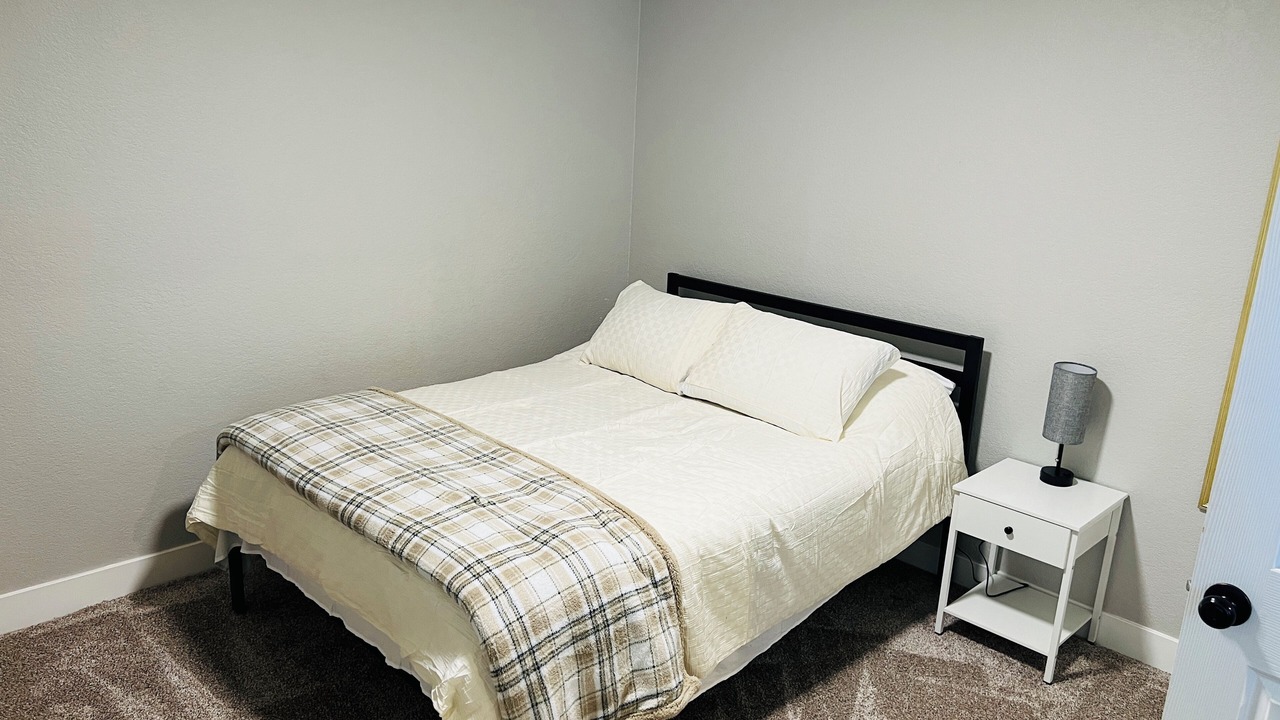 Photo of Bedroom in Dupont