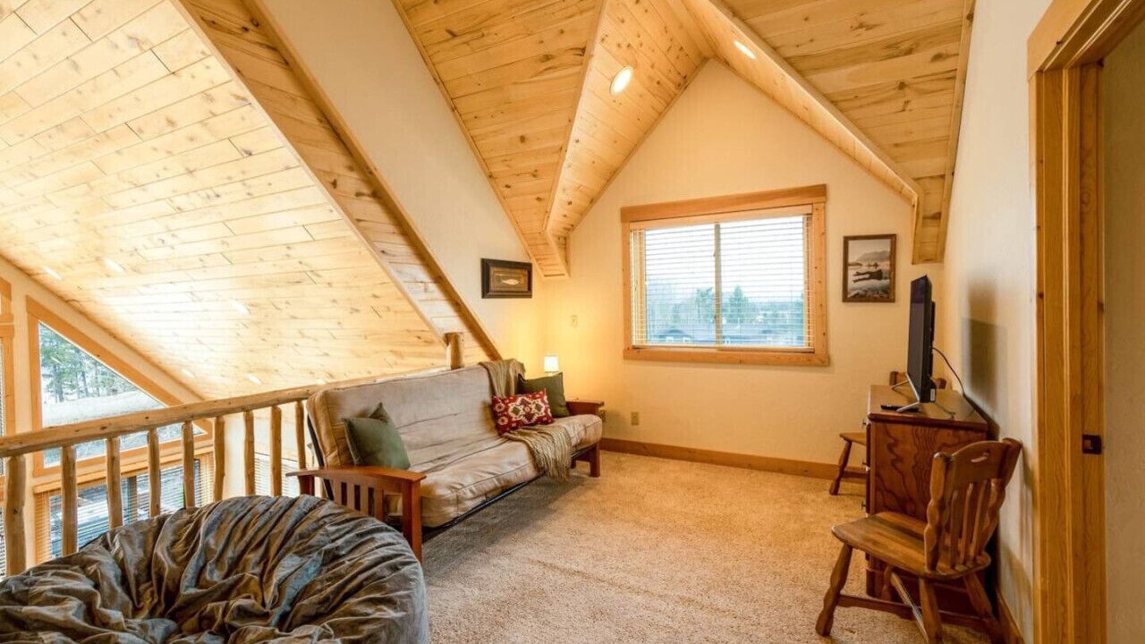 Photo of Livingroom in Grand Lake