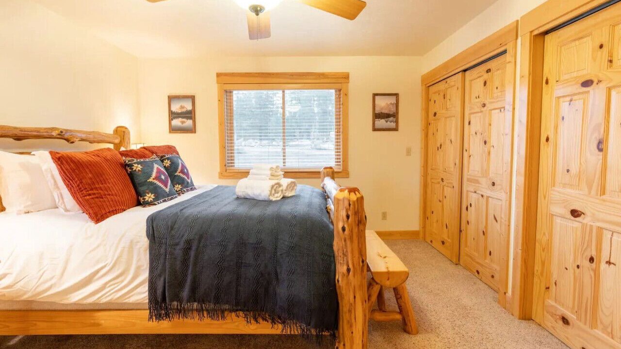 Photo of Bedroom in Grand Lake