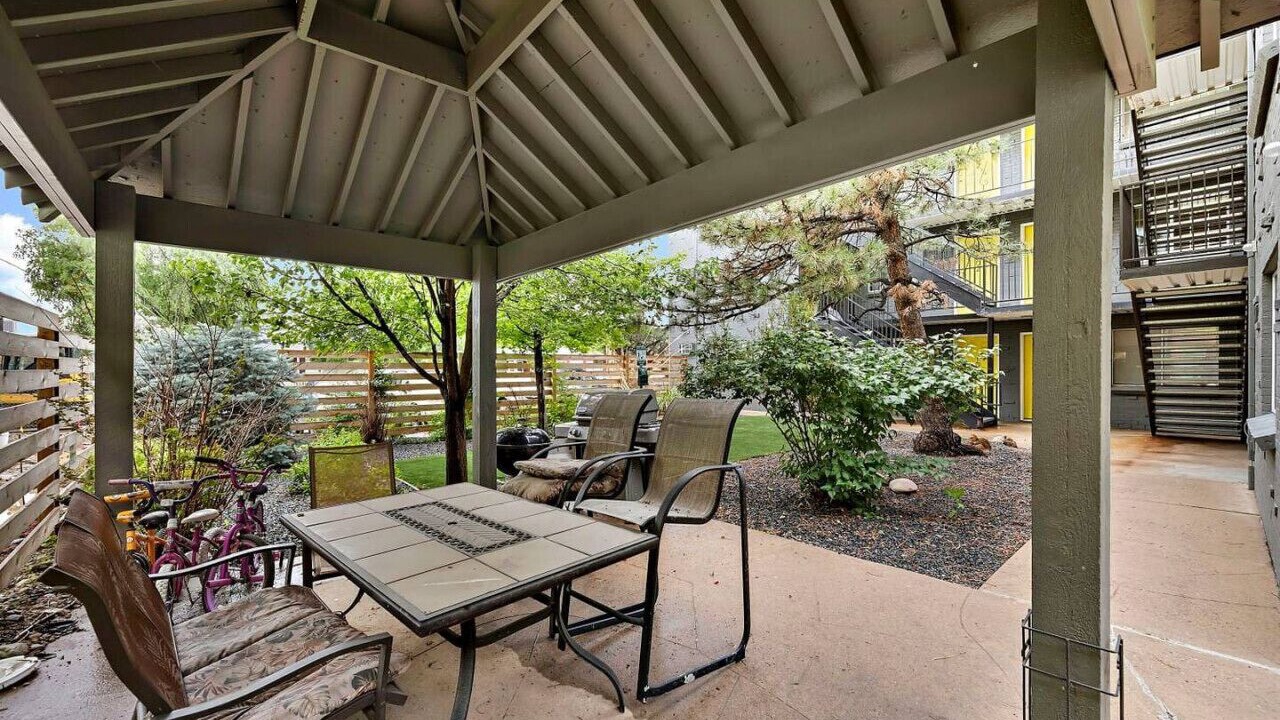 Photo of Outdoor in Englewood