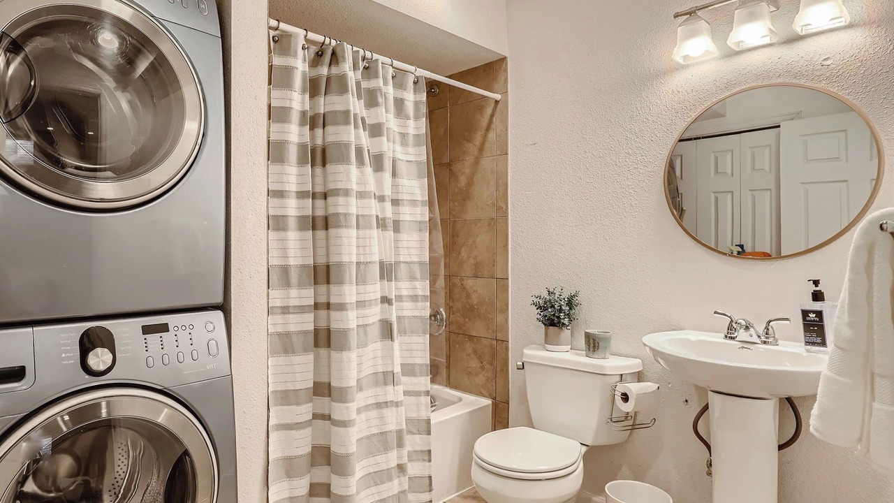 Photo of Bathroom in North Central Westminster