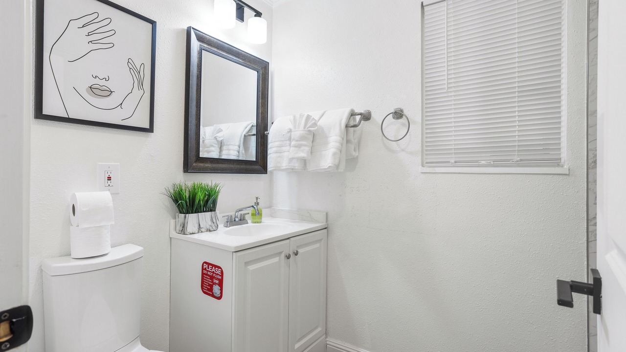 Photo of Bathroom in Newark