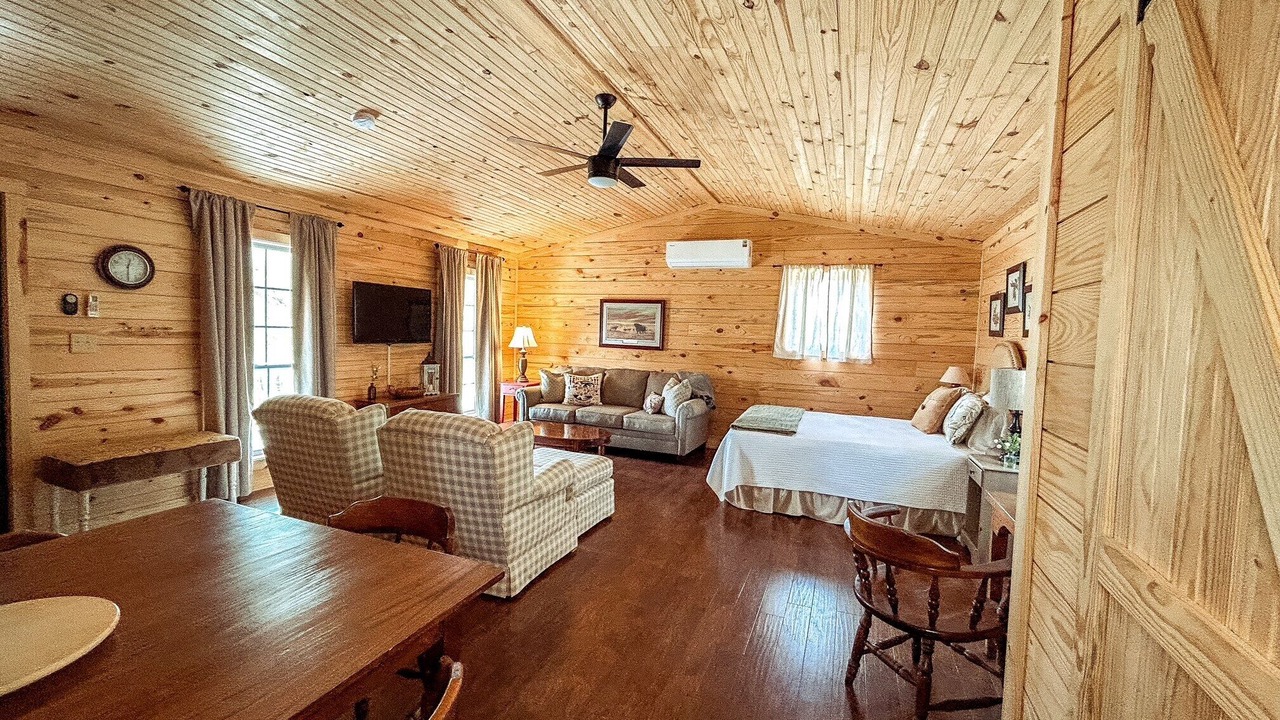 Photo of Livingroom in Giles County