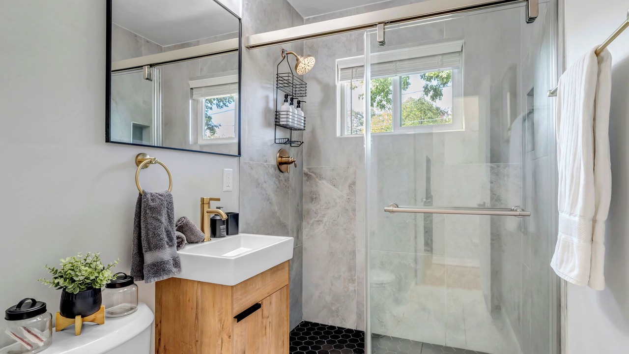 Photo of Bathroom in Congress Park