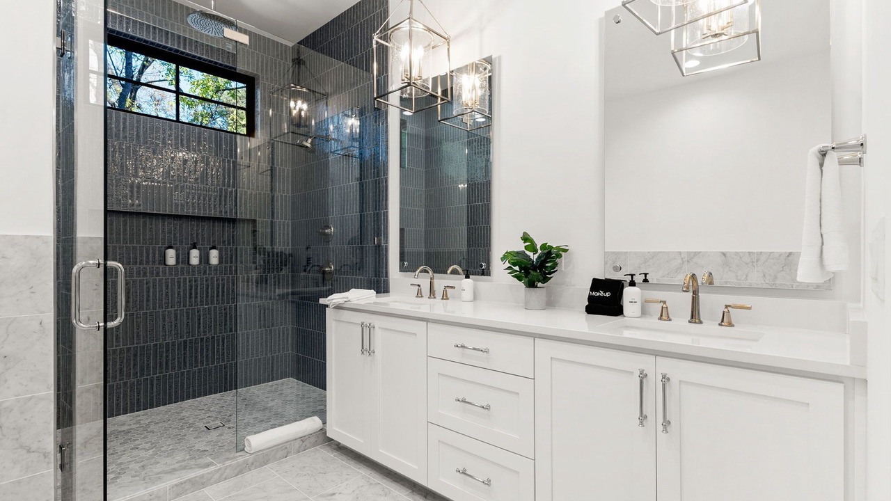 Photo of Bathroom in Brentwood