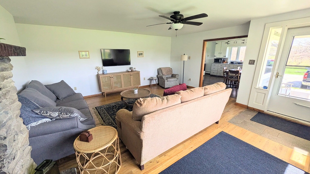 Photo of Livingroom in Chautauqua County