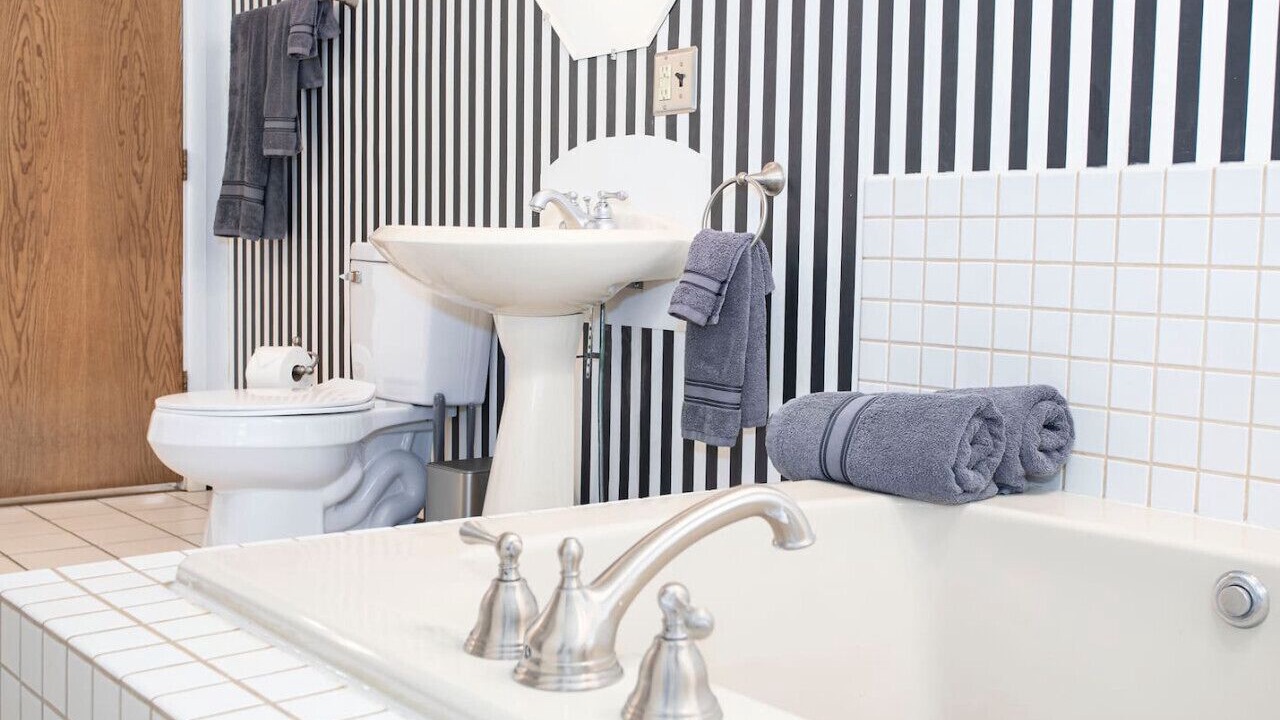 Photo of Bathroom in College