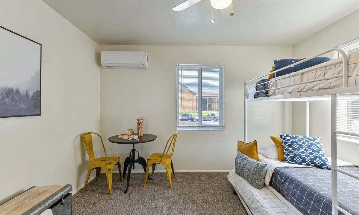 Photo of Bedroom in Bountiful
