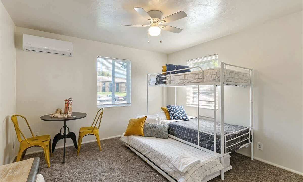 Photo of Bedroom in Bountiful