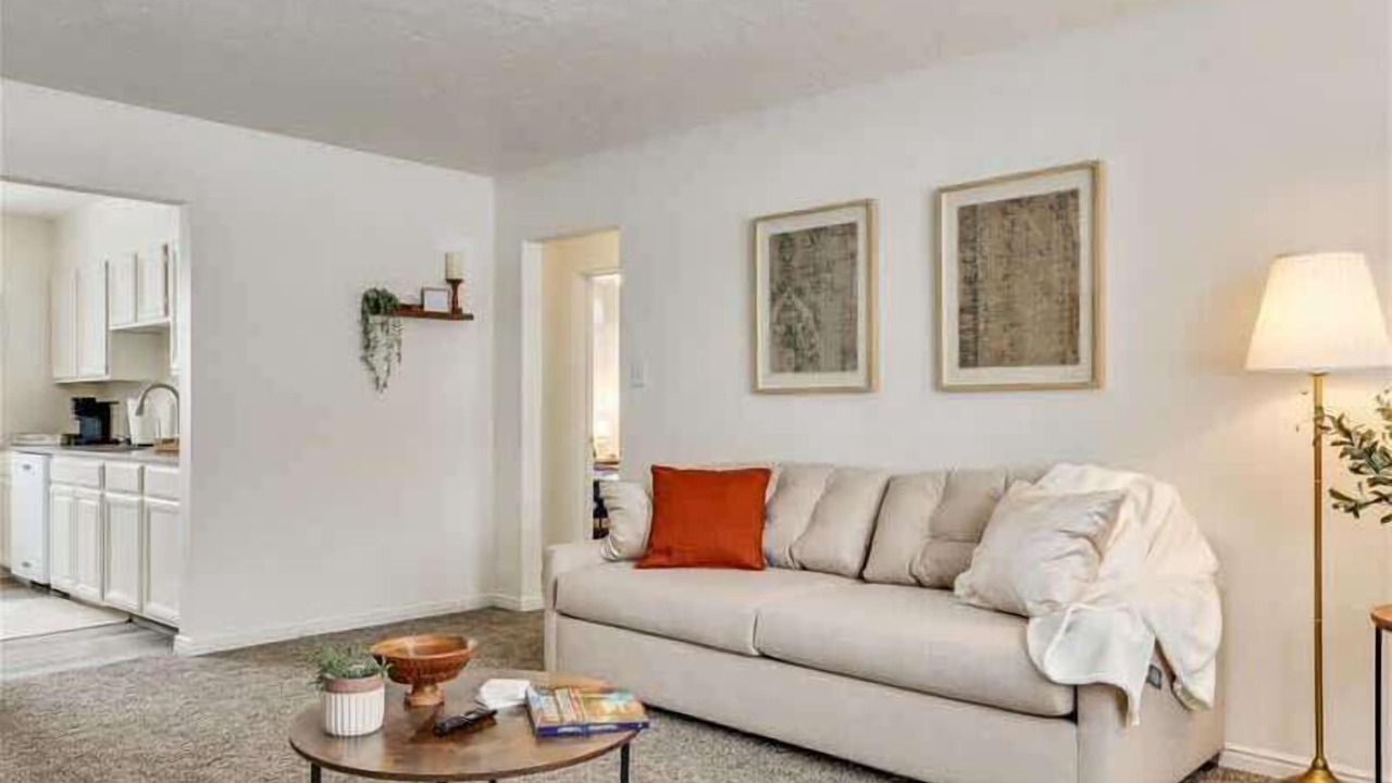 Photo of Livingroom in Bountiful