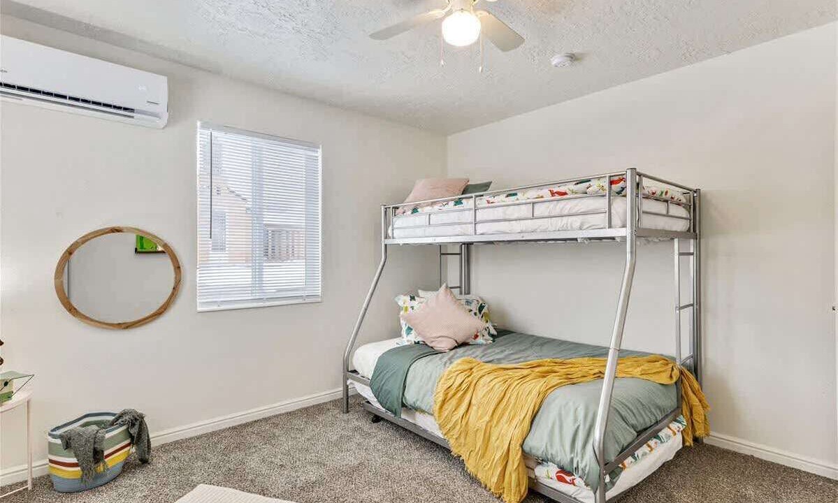Photo of Bedroom in Bountiful