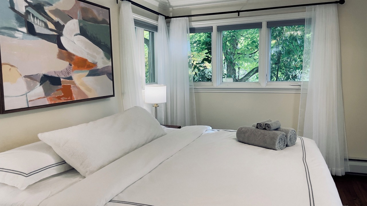 Photo of Bedroom in Interurban Park