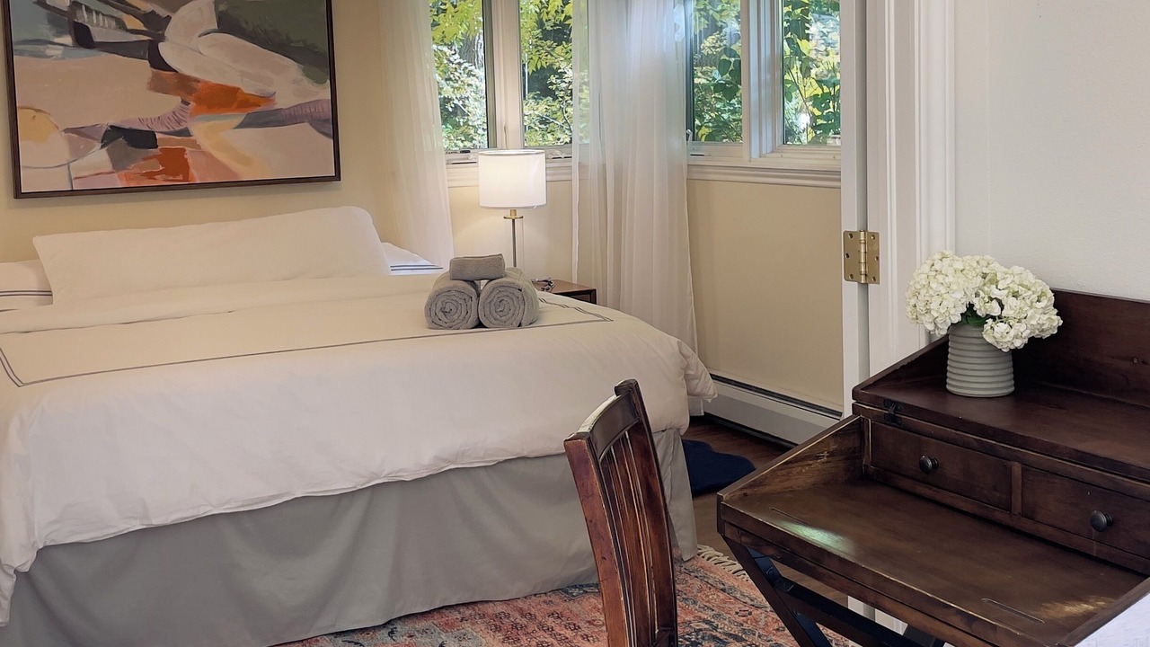 Photo of Bedroom in Interurban Park