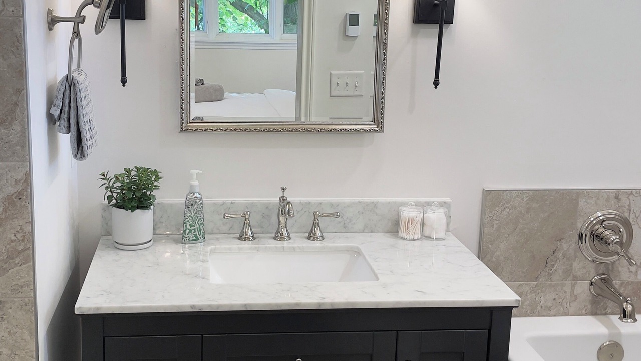 Photo of Bathroom in Interurban Park