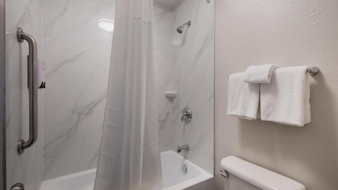 Photo of Bathroom in Twin Brook