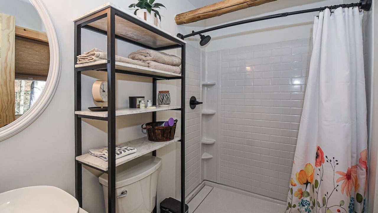 Photo of Bathroom in Crellin