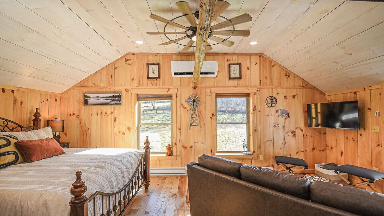 Photo of Bedroom in Crellin